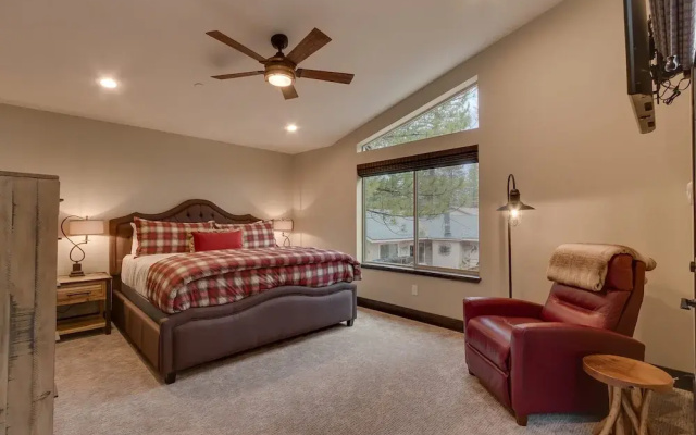 Silver Pines - Ski or Summer 30+ day Home