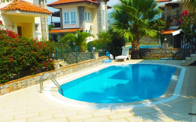 Papatya Villa by SoloVilla