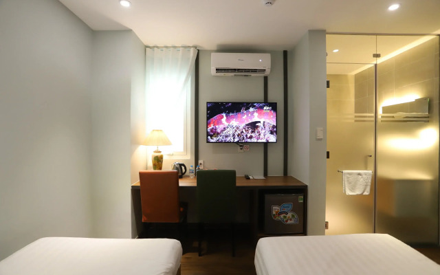 Lanura Apartments and Hotel