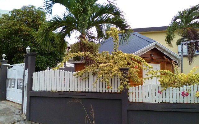 Bungalow With in Le Gosier With Pool Access Enclosed Gar