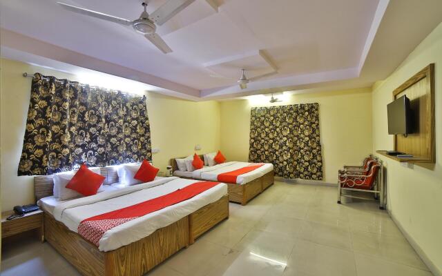 OYO 29126 Bhagyoday Hotel