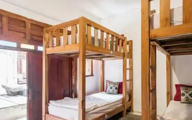 TwoSpaces Living at Wave and Chill House, Canggu