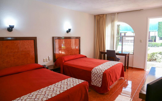 Hotel & Suites Villa del Sol