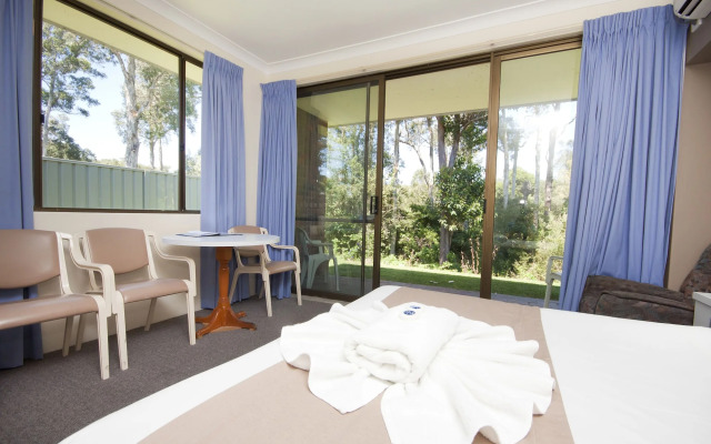 Island Palms Motor Inn