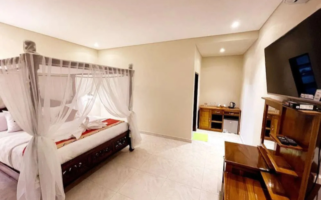 Bali 85 Beach Inn – Guest Rooms – Padangbai