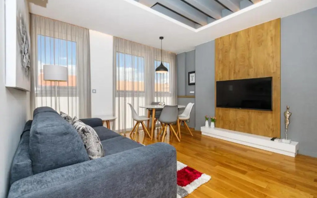 Windrose Design Apartments