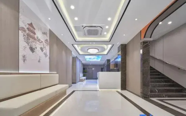 Lanju Yiyuan Hotel