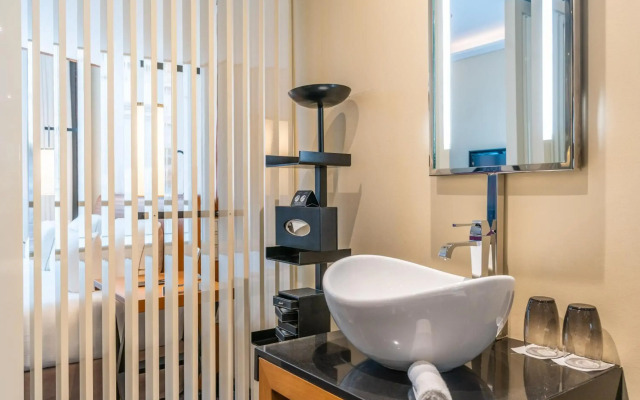 Five Seas by Inwood Hotels