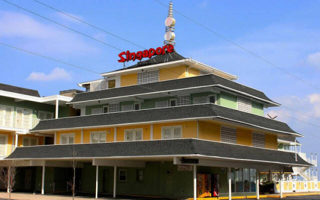 The Singapore Motel