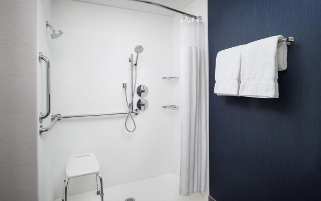 Courtyard by Marriott Columbus Worthington