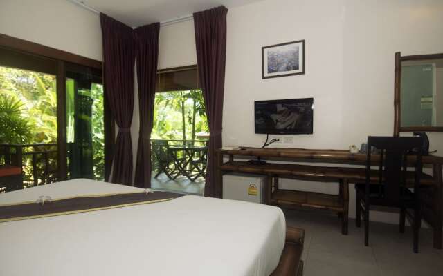 Baan Taranya Resort (SHA Extra Plus)