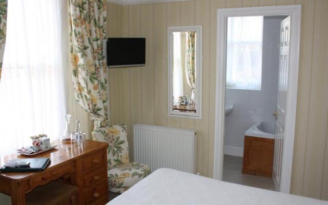 Woodlands Country House