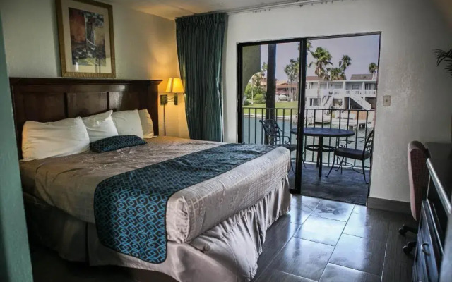 WindWater Hotel and Marina