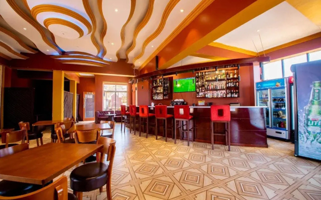 Mount Royal Villa Hotel