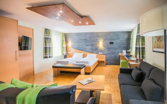 Hotel Am Turm Inh. Carlo Lombardini