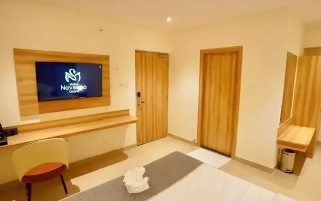 Hotel Naveena Grand
