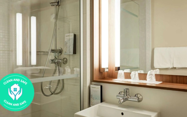 Campanile Geneve - Ferney-Voltaire