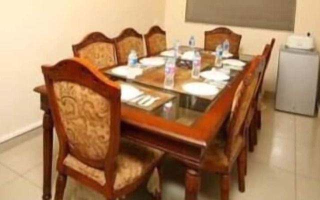 HirA GuesT HousE & BanqueT