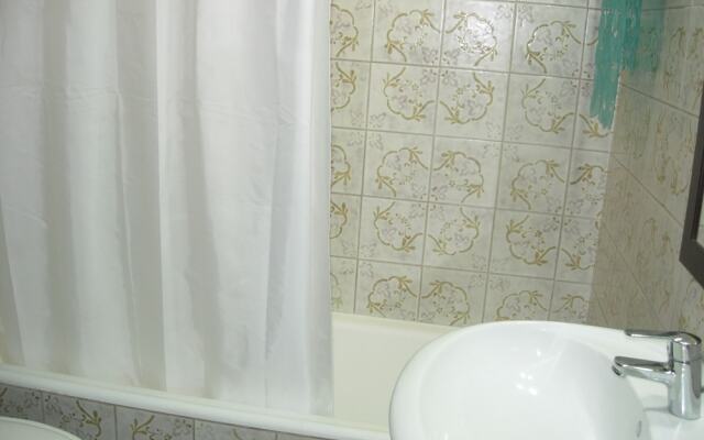 Ah Albufeira - Three-bedroom Apartment in Front of the Sea