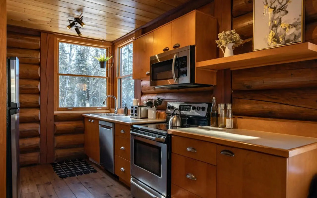 4-Bedroom Chalet Fraternite in Lac-Superieur Tremblant