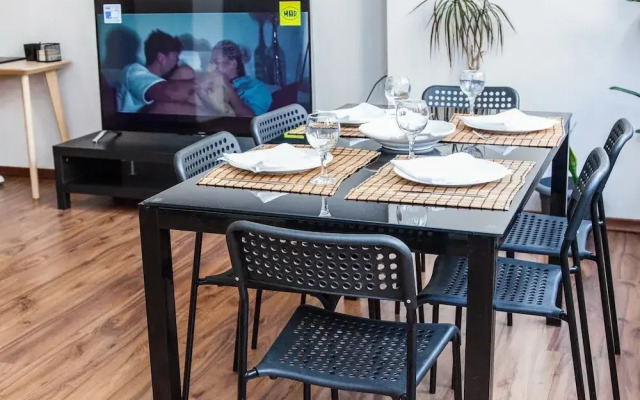 Modern-deluxe central apt in Athens
