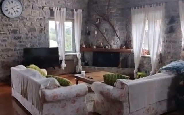 Vitina Number 5 House