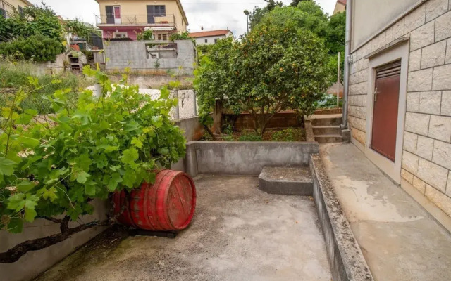 Zvone - Apartments With Terrace - A1
