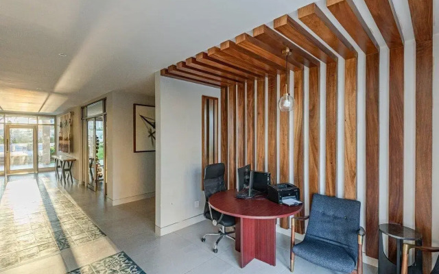 Elegante Condo, con alberca, zona Tezal