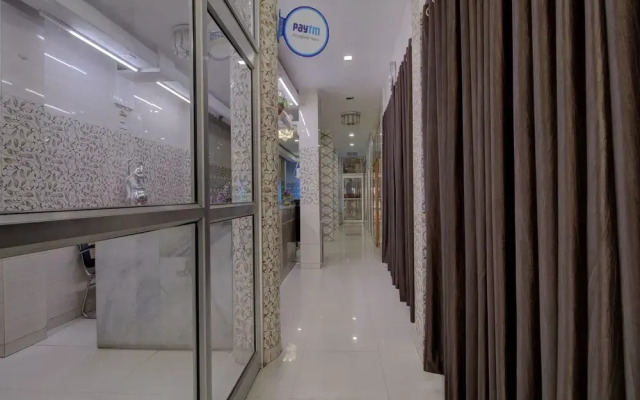 OYO 15589 Hotel Kamdhenu