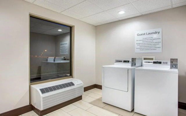 Holiday Inn Express & Suites Morristown by IHG