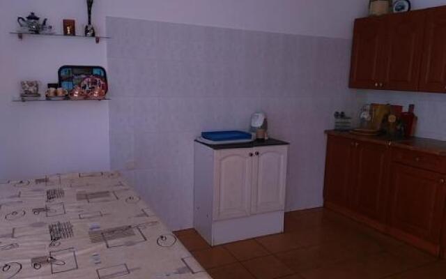 Guest House on Oktyabrskaya 19