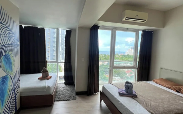 Seaview 2 bedroom near Airport