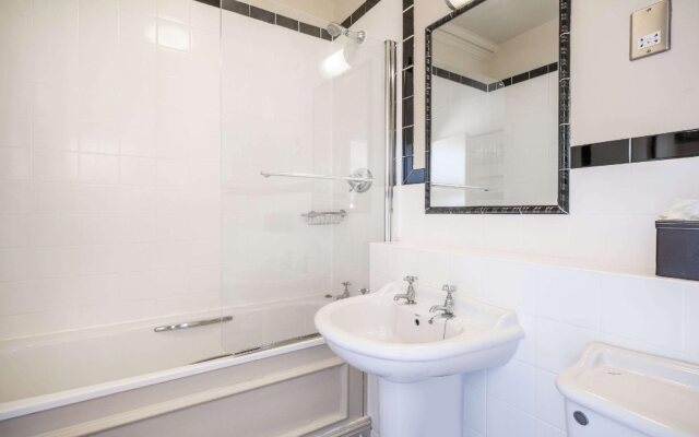 Clarion Collection Harte and Garter Hotel and Spa