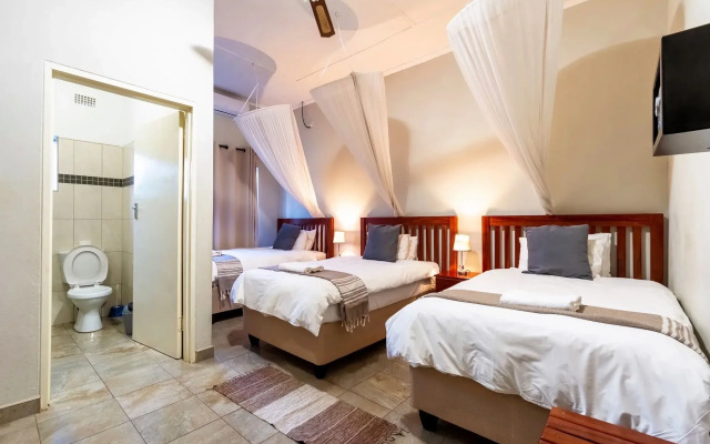 Dzimbahwe Guest Lodge
