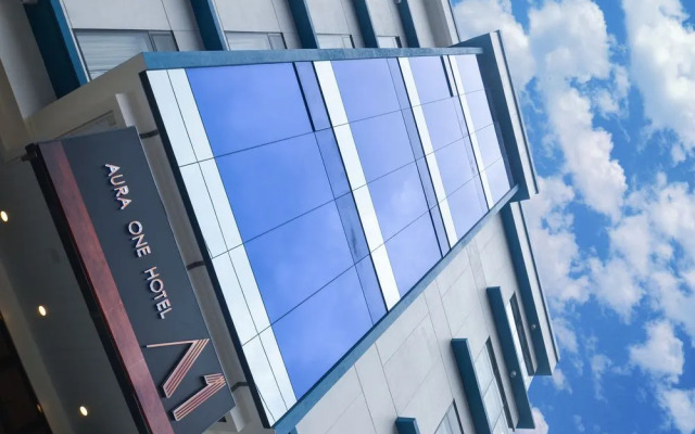 Aura One Hotel