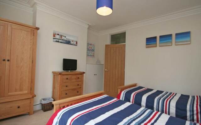 6 Glenthorne House