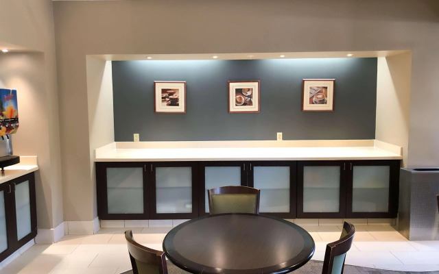 Best Western Plus Augusta North Inn & Suites