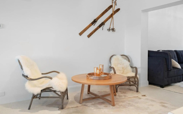 The Jindabread House