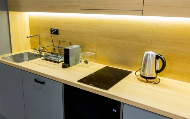 Teanna Lux Apartments
