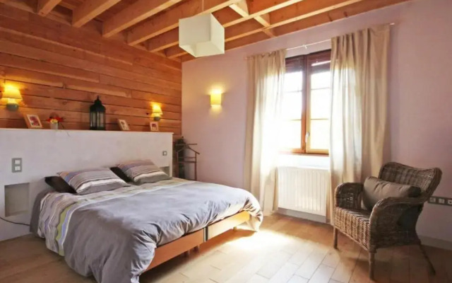 Gîte Juvigny-Sous-Andaine, 6 pièces, 12 personnes - FR-1-497-18