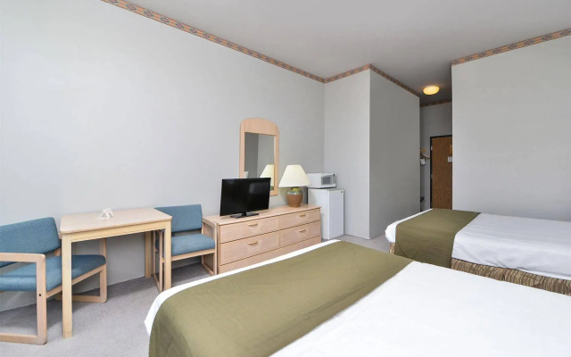 Econo Lodge Inn & Suites Jackpot near Casino