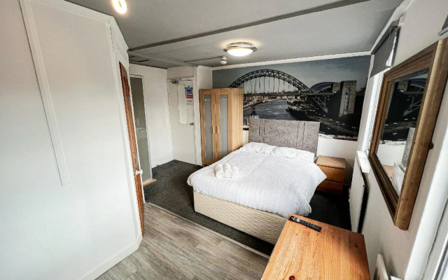 Hansen Hotel
