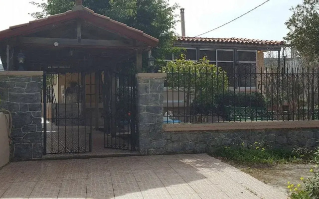 Eva's House by Checkin