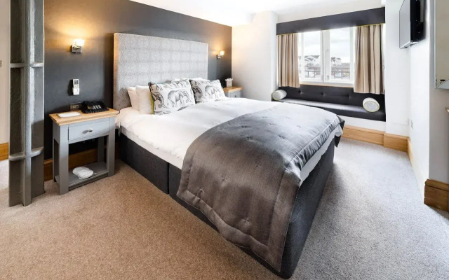 Ennios Boutique Hotel Rooms