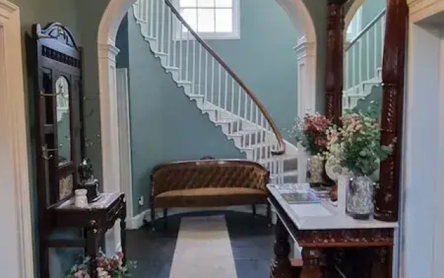 Ivy House
