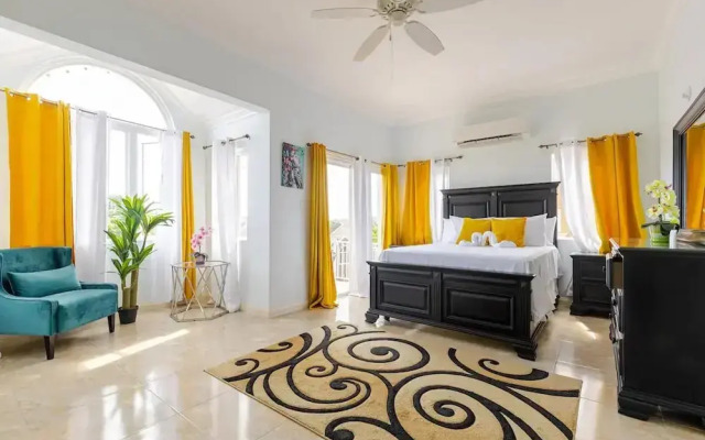 Modern 2br House W/pool and Sea View in Ocho Rios