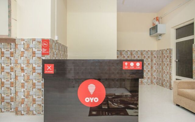 OYO Flagship 24069 Aaira Inn