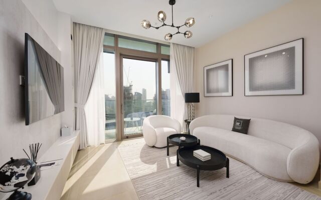 Maison Privee - Modern Luxury Apt w/ Spectacular Dubai Marina Vws