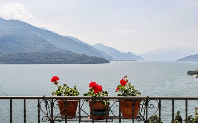 Relaxing Retreat With Pool