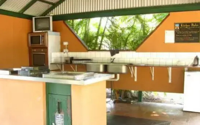 Ivanhoe Village Caravan Resort